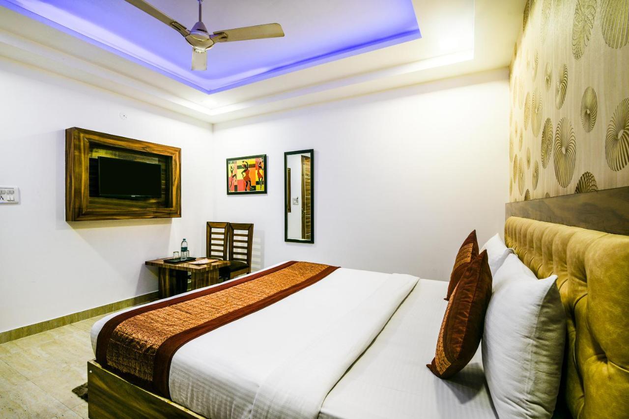 Hotel Pearl - Mahipalpur Delhi Airport Ню Делхи Екстериор снимка