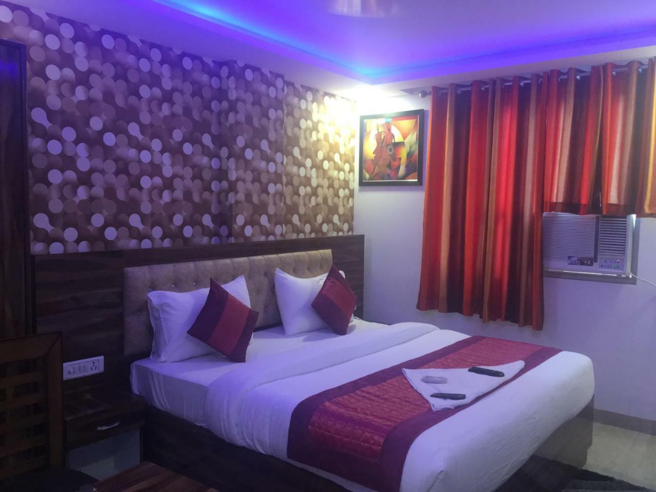 Hotel Pearl - Mahipalpur Delhi Airport Ню Делхи Екстериор снимка
